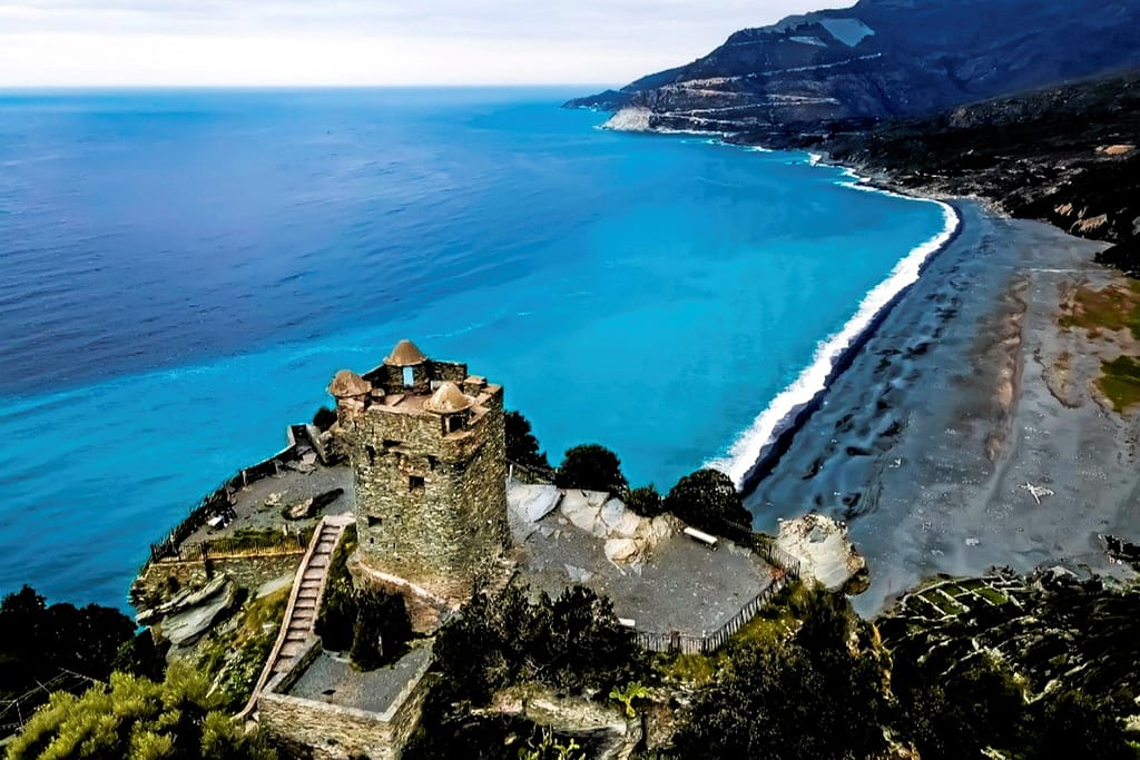 Nonza et la tour Paoline